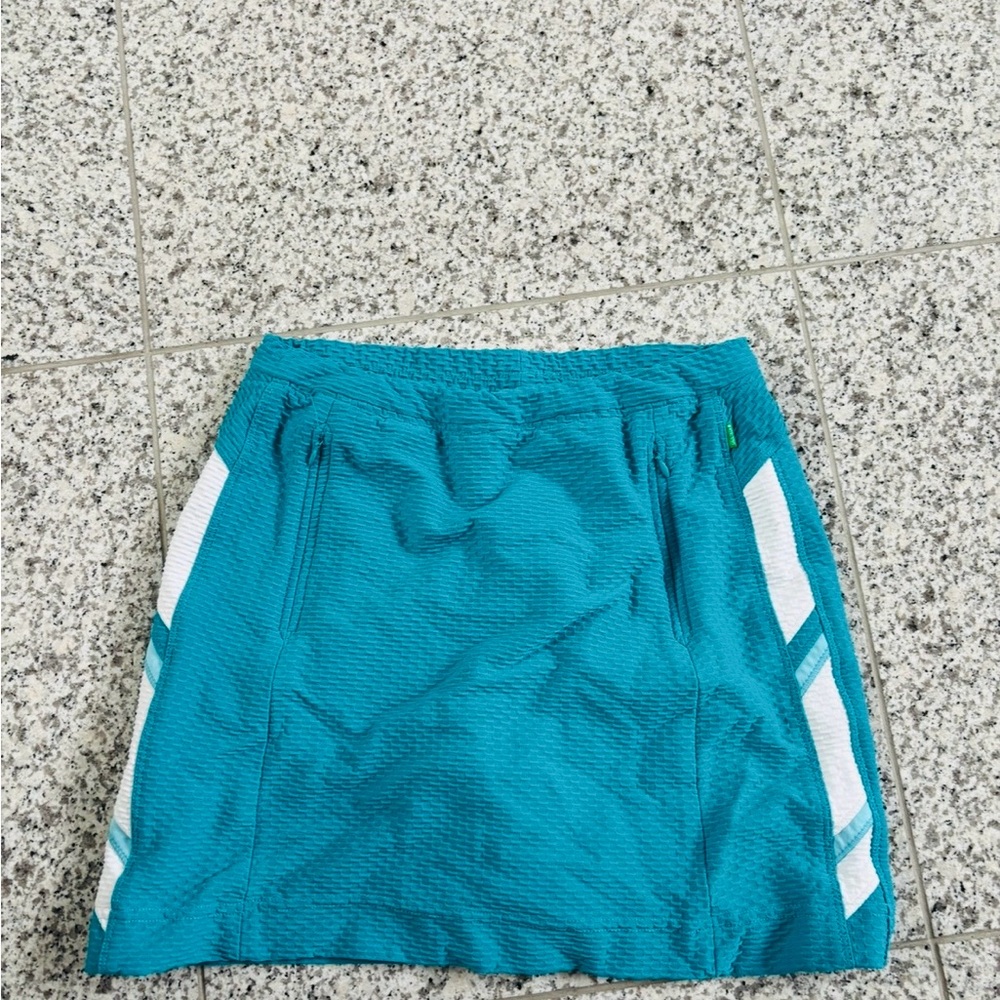 TAIL TECH. Teal and White Women's Skirt, Size Small